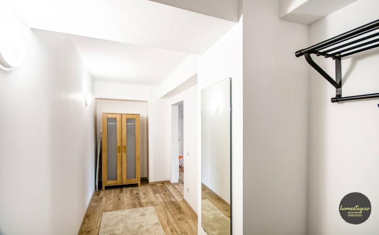 Homestay Otopeni Buitenkant foto
