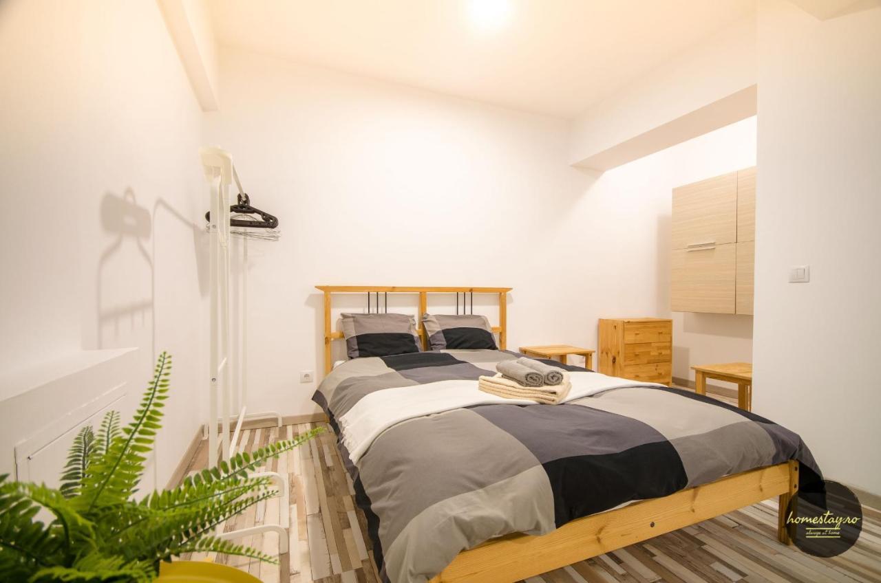 Homestay Otopeni Buitenkant foto
