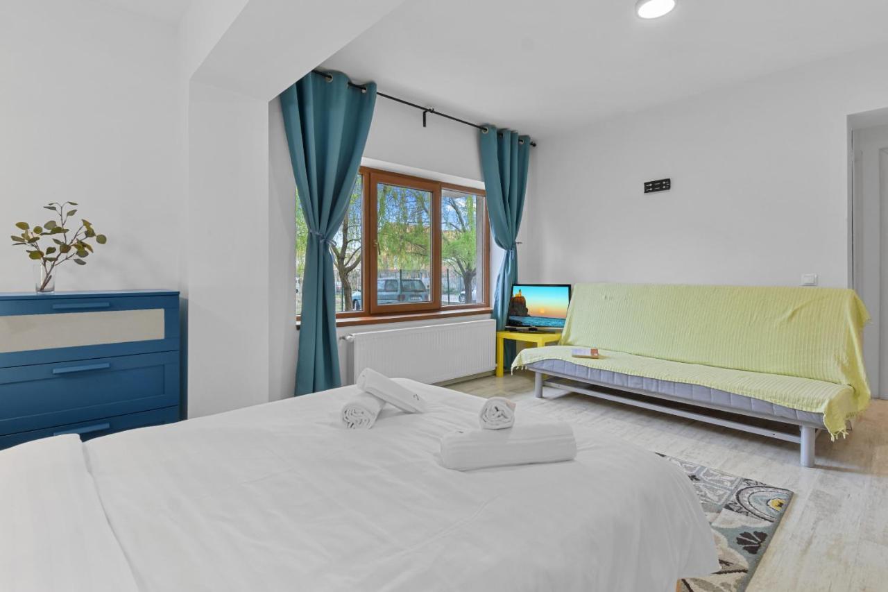 Homestay Otopeni Buitenkant foto