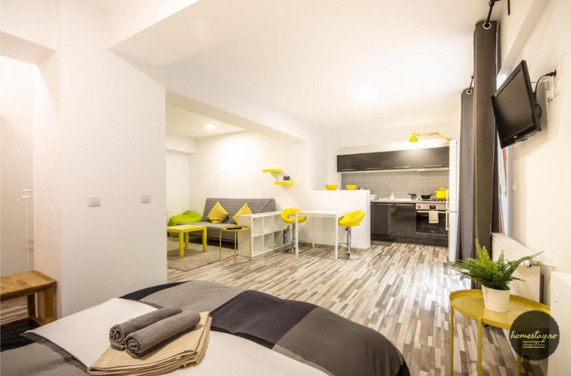Homestay Otopeni Buitenkant foto